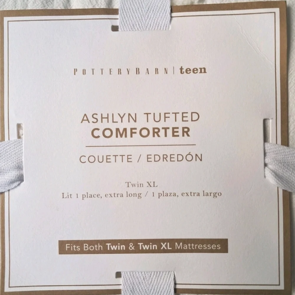 Pottery Barn Teen Ashlyn Tufted Comforter Twin XL White Dorm Bedding